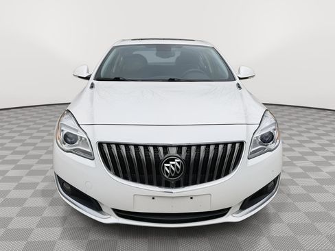Used 2016 Buick Regal Premium FWD image 2