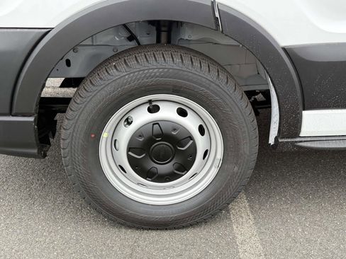 New 2026 Ford Transit 250 148 Medium Roof w/ Load Area Protection Package image 9