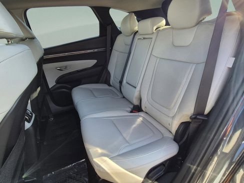 Certified 2024 Hyundai Tucson Limited AWD/4WD image 17