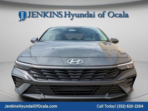 New 2026 Hyundai Elantra SE image 10