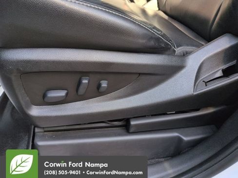 Used 2019 Chevrolet Suburban Premier w/ RST Edition AWD/4WD image 12