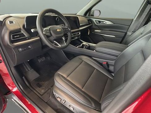New 2026 Chevrolet Traverse LT w/ Sun and Wheel Package FWD image 9