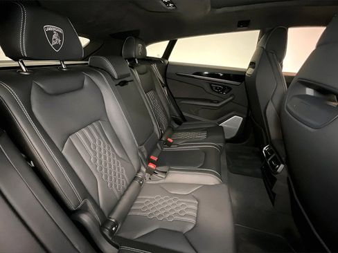 Used 2025 Lamborghini Urus SE image 26