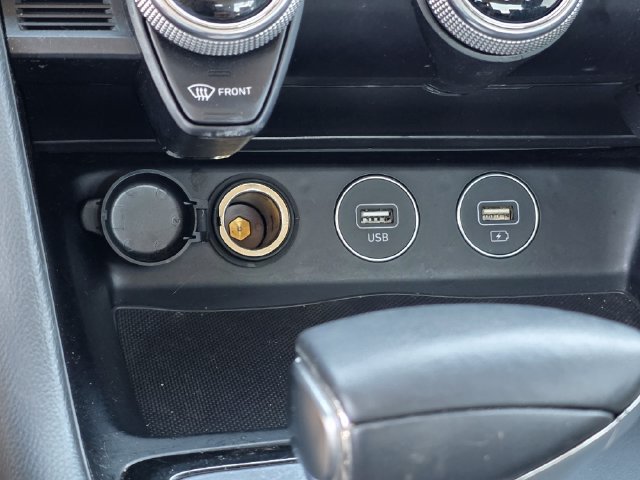 Used 2023 Genesis G70 2.0T RWD image 23