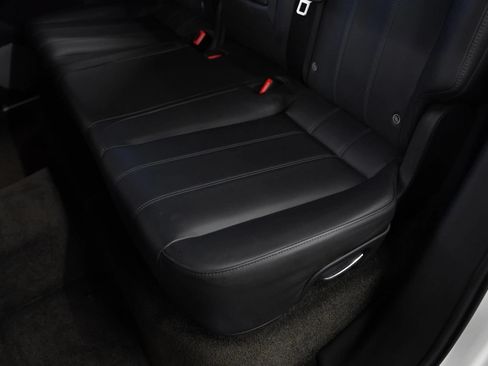 Used 2018 Bentley Bentayga Onyx Edition AWD/4WD image 21