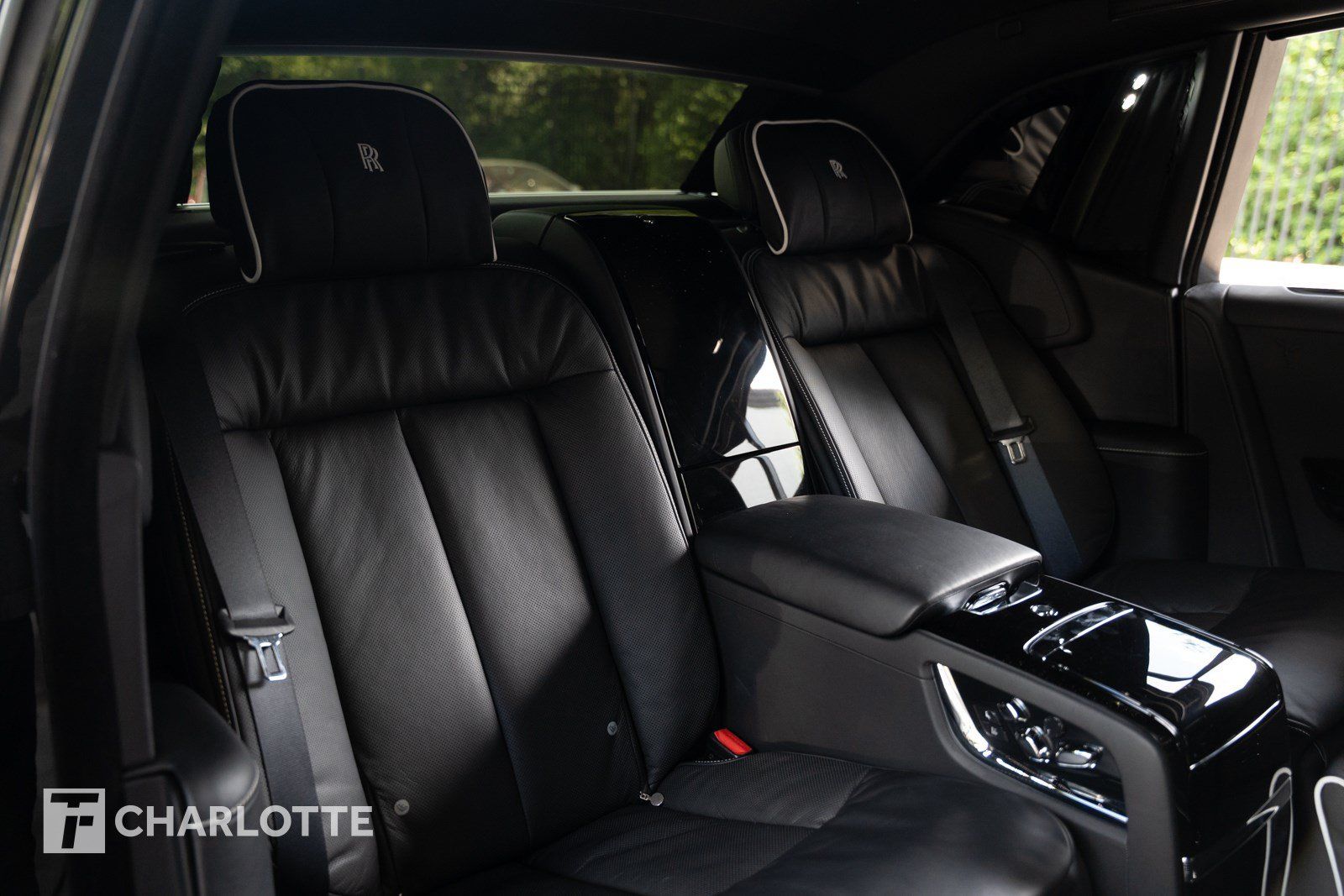 Used 2023 Rolls-Royce Phantom Extended Wheelbase RWD image 40