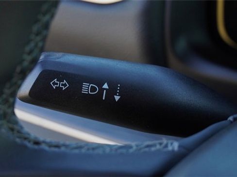 Used 2023 Jeep Wagoneer L Series III w/ Preferred Equipment Group image 30