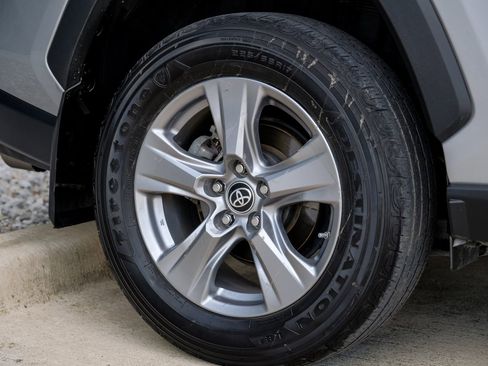 Used 2022 Toyota RAV4 LE AWD/4WD image 51