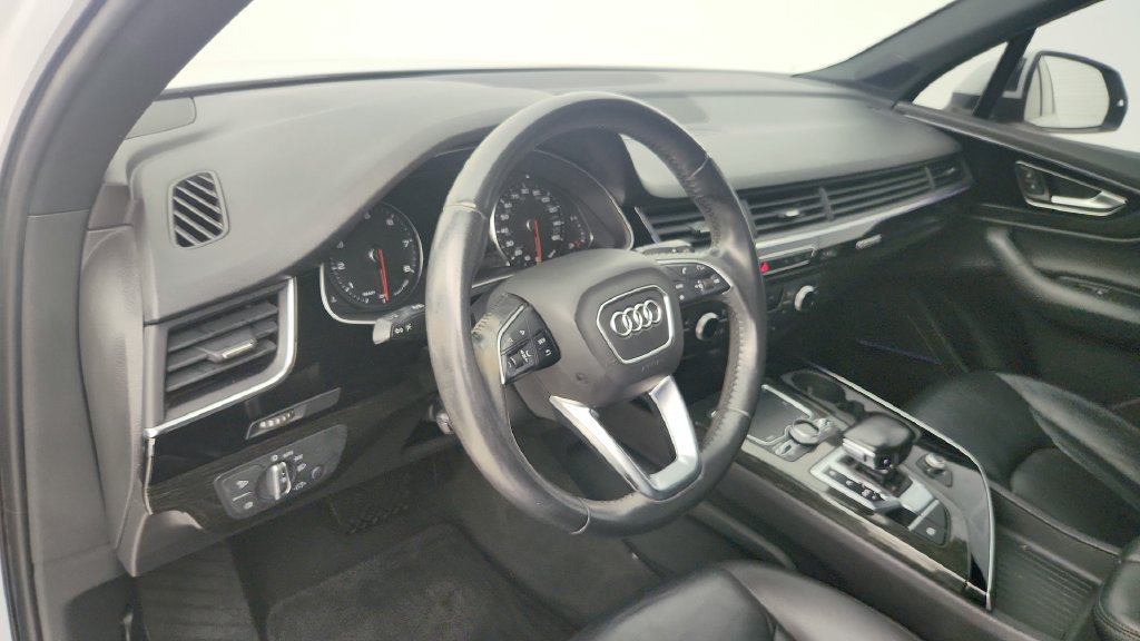 Used 2018 Audi Q7 3.0T Premium Plus w/ Premium Plus Package AWD/4WD image 35