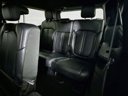 Used 2024 Jeep Wagoneer Series II w/ Flexible Seating Group RWD image 26