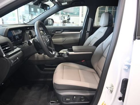 New 2026 GMC Terrain Elevation w/ Elevation Premium Package FWD image 9