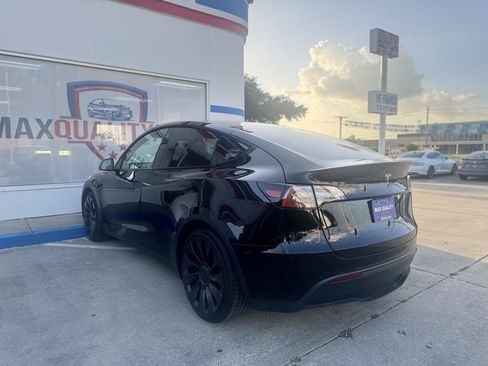 Used 2022 Tesla Model Y Performance AWD/4WD image 41