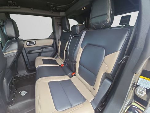 Used 2024 Ford Bronco Wildtrak AWD/4WD image 15