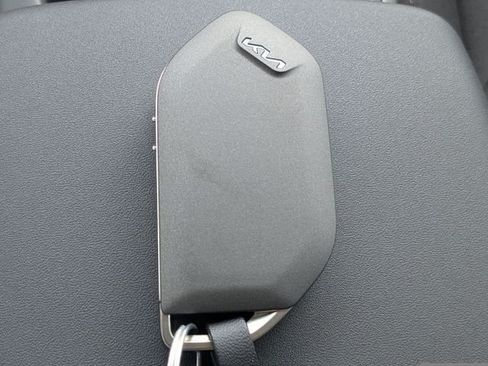 New 2026 Kia K4 FWD image 27