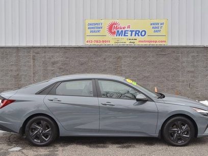 Used 2023 Hyundai Elantra Blue