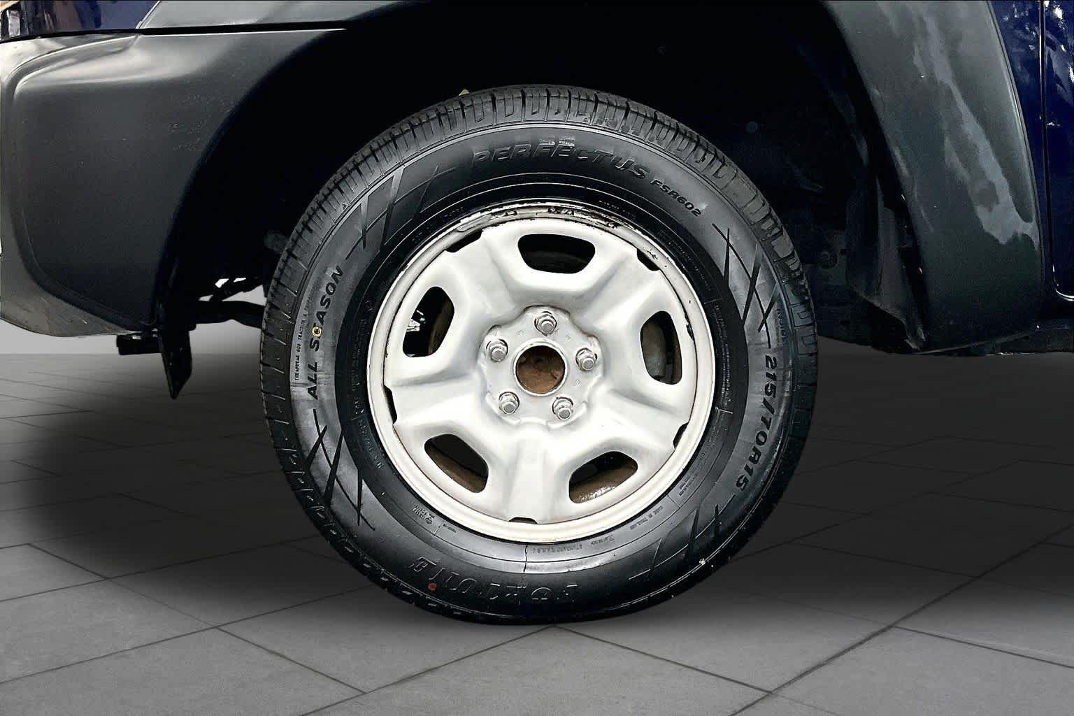 Used 2012 Toyota Tacoma 2WD Double Cab w/ Convenience Pkg image 10