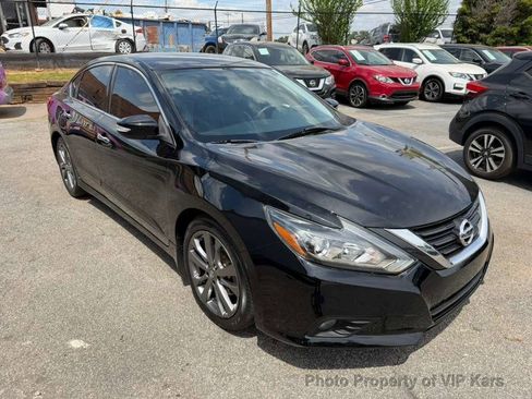 Used 2018 Nissan Altima 2.5 SR w/ SR Special Edition image 3