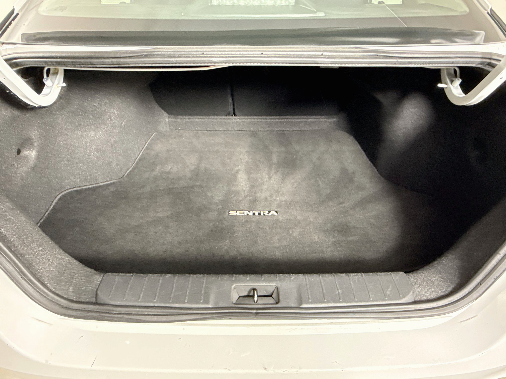 Used 2024 Nissan Sentra SV FWD image 31