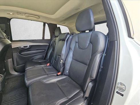 Used 2023 Volvo XC90 B6 Ultimate w/ Lounge Package AWD/4WD image 17