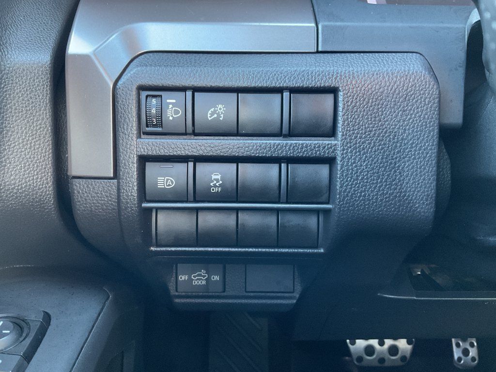Used 2024 Toyota Tacoma TRD Sport RWD image 29
