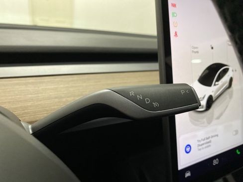 Used 2023 Tesla Model 3 Performance image 38