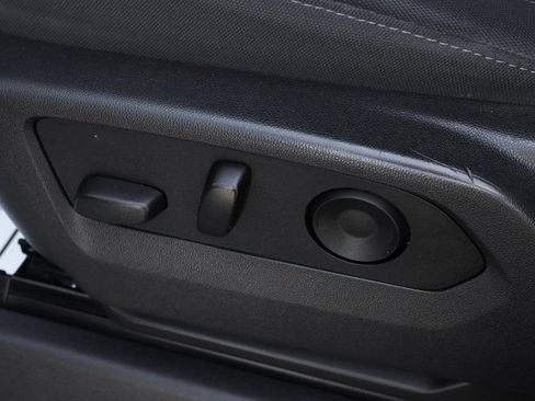 Used 2024 Chevrolet Silverado 1500 Custom image 18