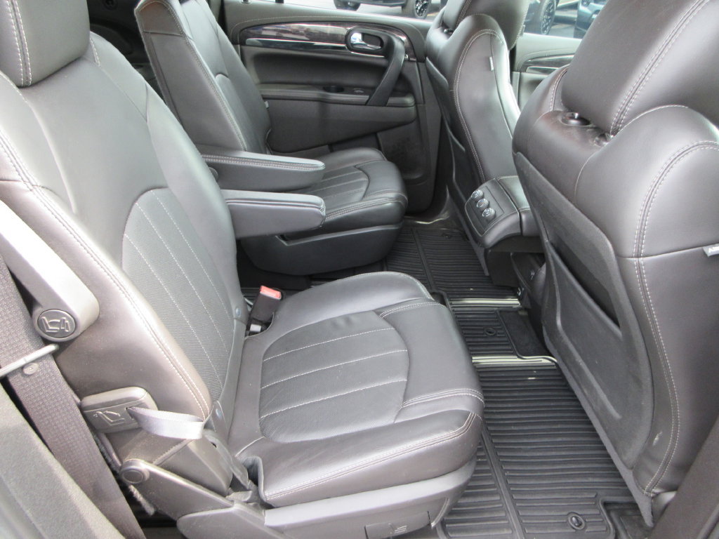 Used 2017 Buick Enclave Leather w/ Trailering Package FWD image 17