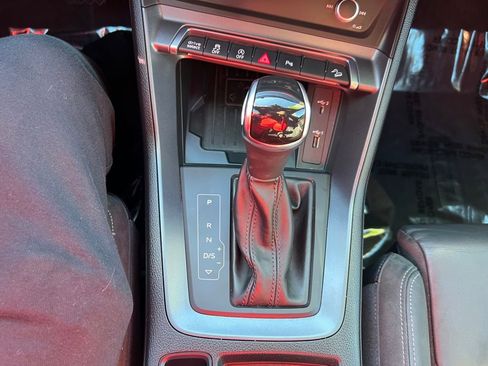 Used 2020 Audi Q3 2.0T Premium Plus w/ Premium Plus Package image 28