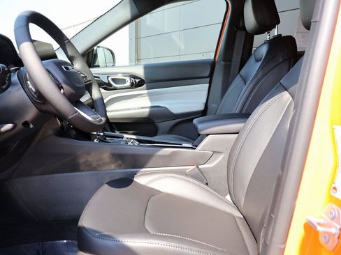 New 2026 Jeep Compass Limited image 23