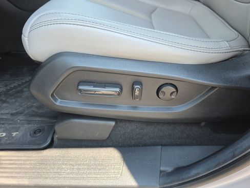 Used 2025 Honda Pilot EX-L image 15