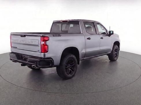 Used 2021 Chevrolet Silverado 1500 LT Trail Boss w/ Convenience Package II AWD/4WD image 7