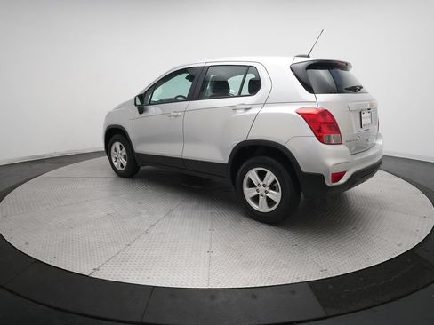 Used 2018 Chevrolet Trax LS AWD/4WD image 30