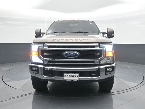 Certified 2022 Ford F250 Lariat w/ Tremor Off-Road Package image 5