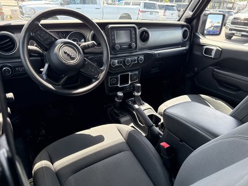 Used 2020 Jeep Gladiator Sport w/ Auxiliary Switch Group AWD/4WD image 21