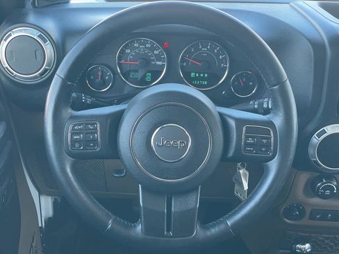 Used 2014 Jeep Wrangler Unlimited Sahara w/ Connectivity Group image 12