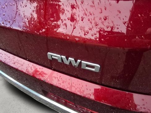 Used 2018 GMC Acadia Denali w/ Technology Package AWD/4WD image 18
