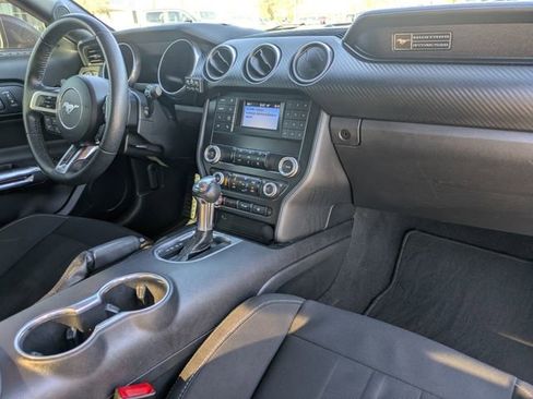 Used 2020 Ford Mustang image 13