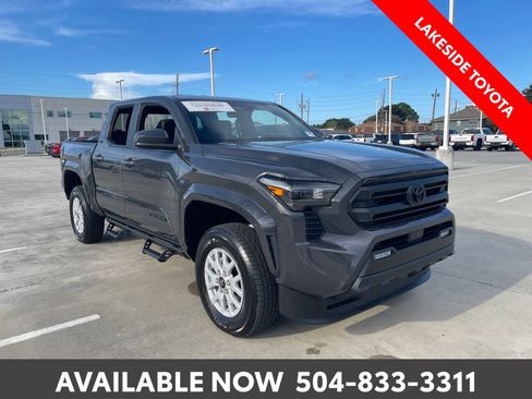 Certified 2026 Toyota Tacoma SR5 AWD/4WD image 8