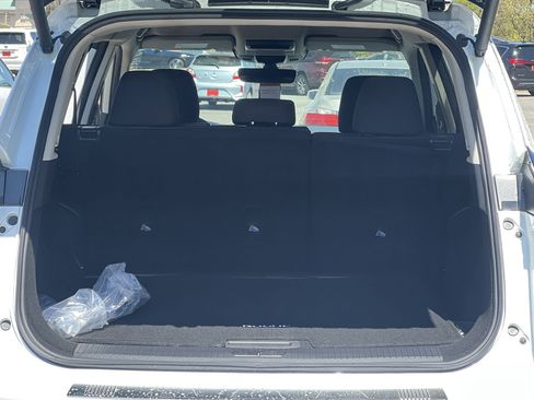 New 2026 Nissan Rogue SV AWD/4WD image 20