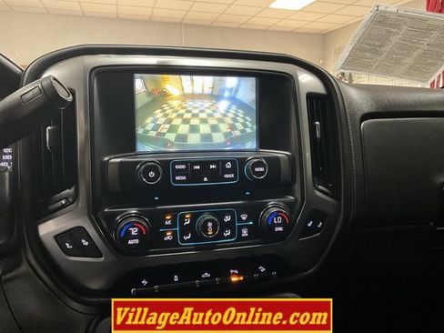 Used 2017 Chevrolet Silverado 1500 LTZ Z71 w/ LTZ Plus Package AWD/4WD image 18