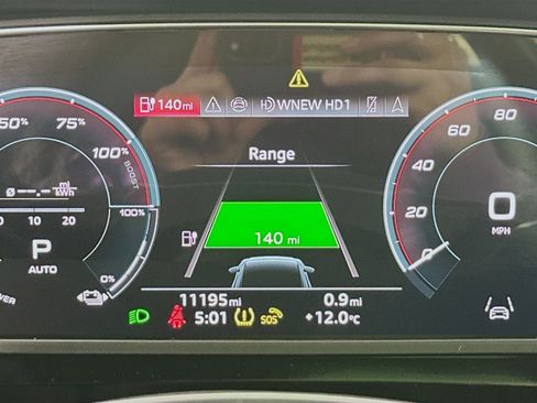 Used 2024 Audi Q8 e-tron Prestige w/ Prestige Package image 9