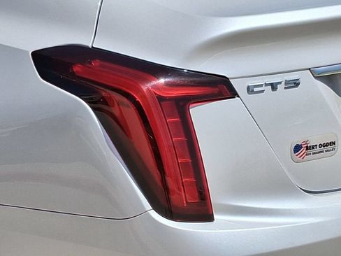 Used 2021 Cadillac CT5 Premium Luxury RWD image 8