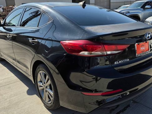 Used 2017 Hyundai Elantra Value Edition FWD image 5