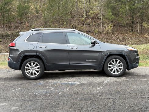 Used 2015 Jeep Cherokee Limited w/ Luxury Group image 3