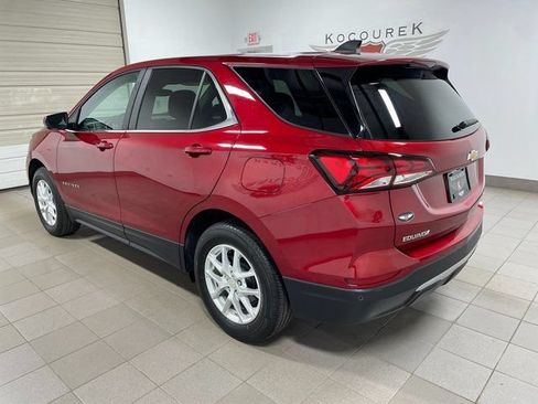 Used 2023 Chevrolet Equinox LT AWD/4WD image 4
