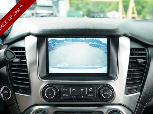 Used 2019 Chevrolet Tahoe Premier w/ Premier Plus Edition AWD/4WD image 11