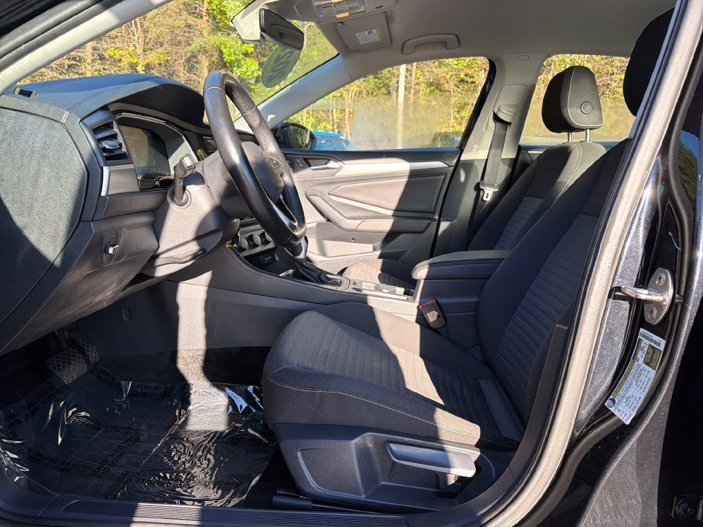 Used 2024 Volkswagen Jetta S FWD image 22