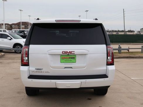 Used 2020 GMC Yukon XL SLT w/ Open Road Package image 6