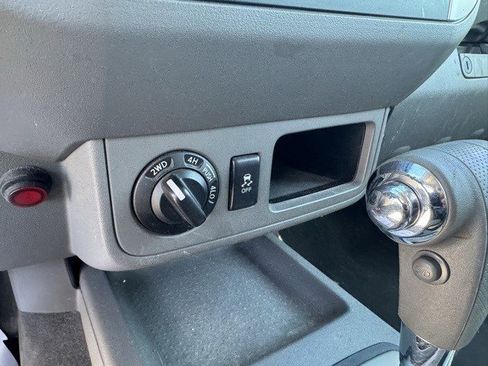 Used 2019 Nissan Frontier SV image 20