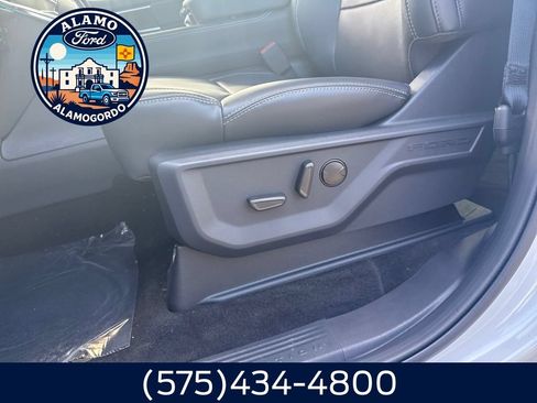 New 2025 Ford Expedition Platinum w/ Stealth Performance Package AWD/4WD image 4